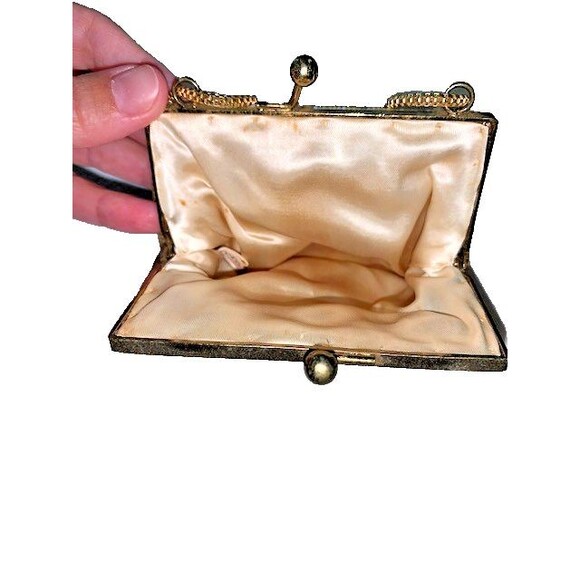 Vintage Walborg Hand‑Sewn Beaded Kiss lock Coin Purse - Picture 2 of 13